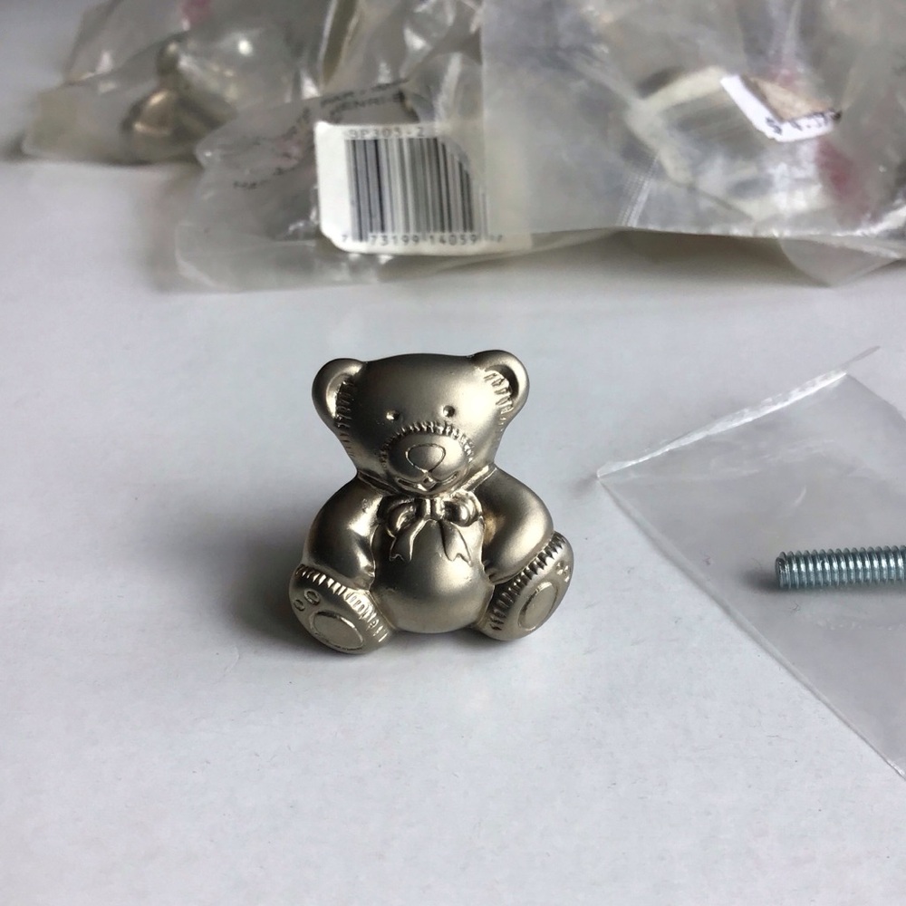 6 Richelieu Teddy Bear Knob Pulls Dresser Drawer Baby Matte Nickel Finish - Picture 2 of 4